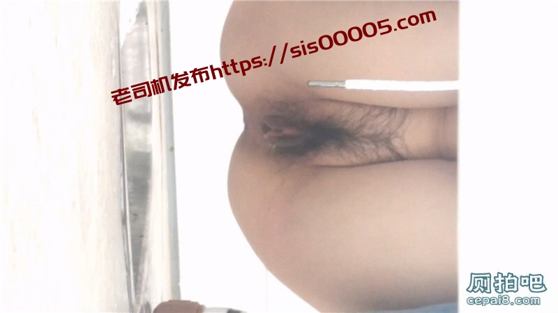 单位女厕偷拍牛仔裤美女同事的大肥鲍【119M】