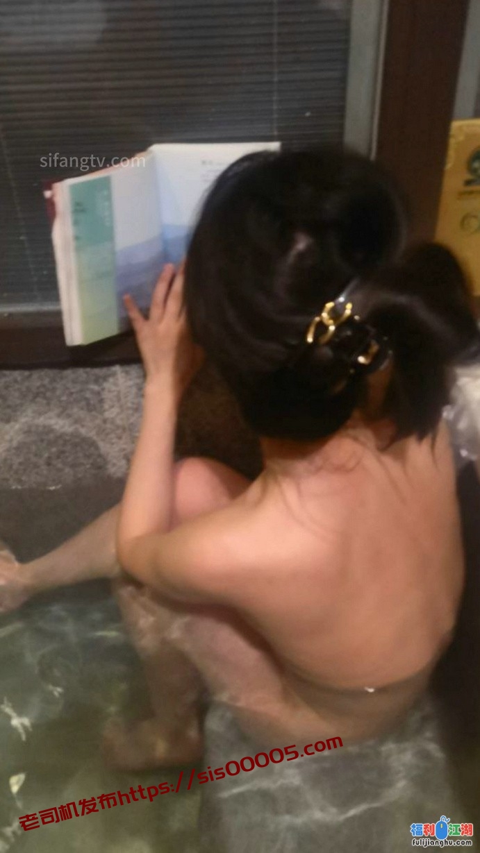 ❤️年度最骚反差人妻婊,表情骚气逼人,做爱合集流出 [某房原版]【2.07G】